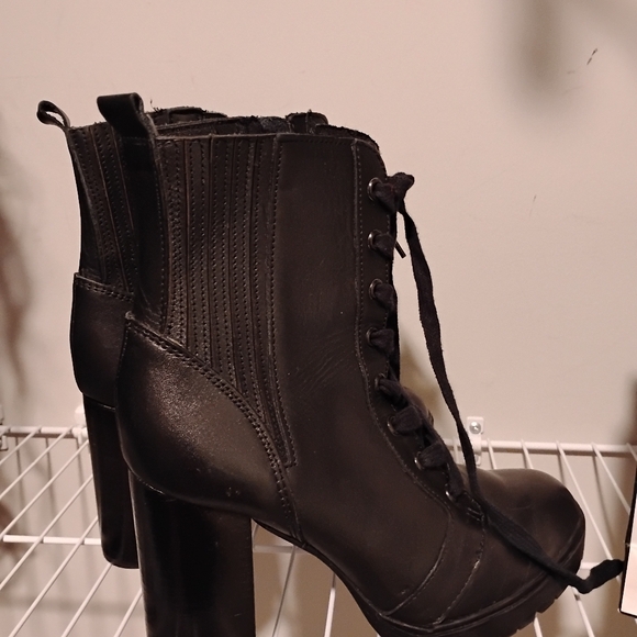Steve Madden Booties - Picture 8 of 10